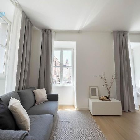 Cavana 3 Tirabora Short Rent Apartment Triest Exterior foto